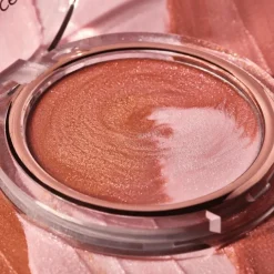 Aura Glam Balm Highlighter