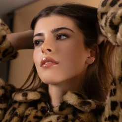 Bronze Goddess Highlighting Powder Gelee