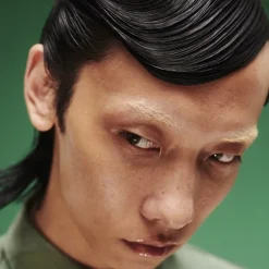 Elastic Medium hold haarlak