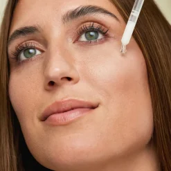 Naked Gloed Verhogend Gezichtsserum