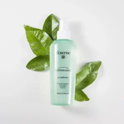 Rozenwater met groene thee