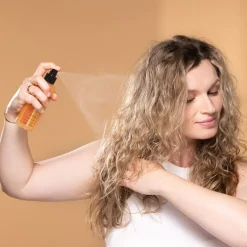 Shake + Shine Curl Refreshing Mist