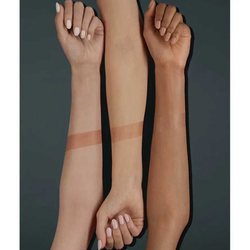 Sun Lover Glow Bronzing Powder