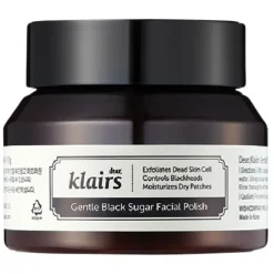 Zachte gezichtspoets met zwarte suiker