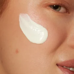 ZONNENCRÈME SPF 50, - voor de zongevoelige huid